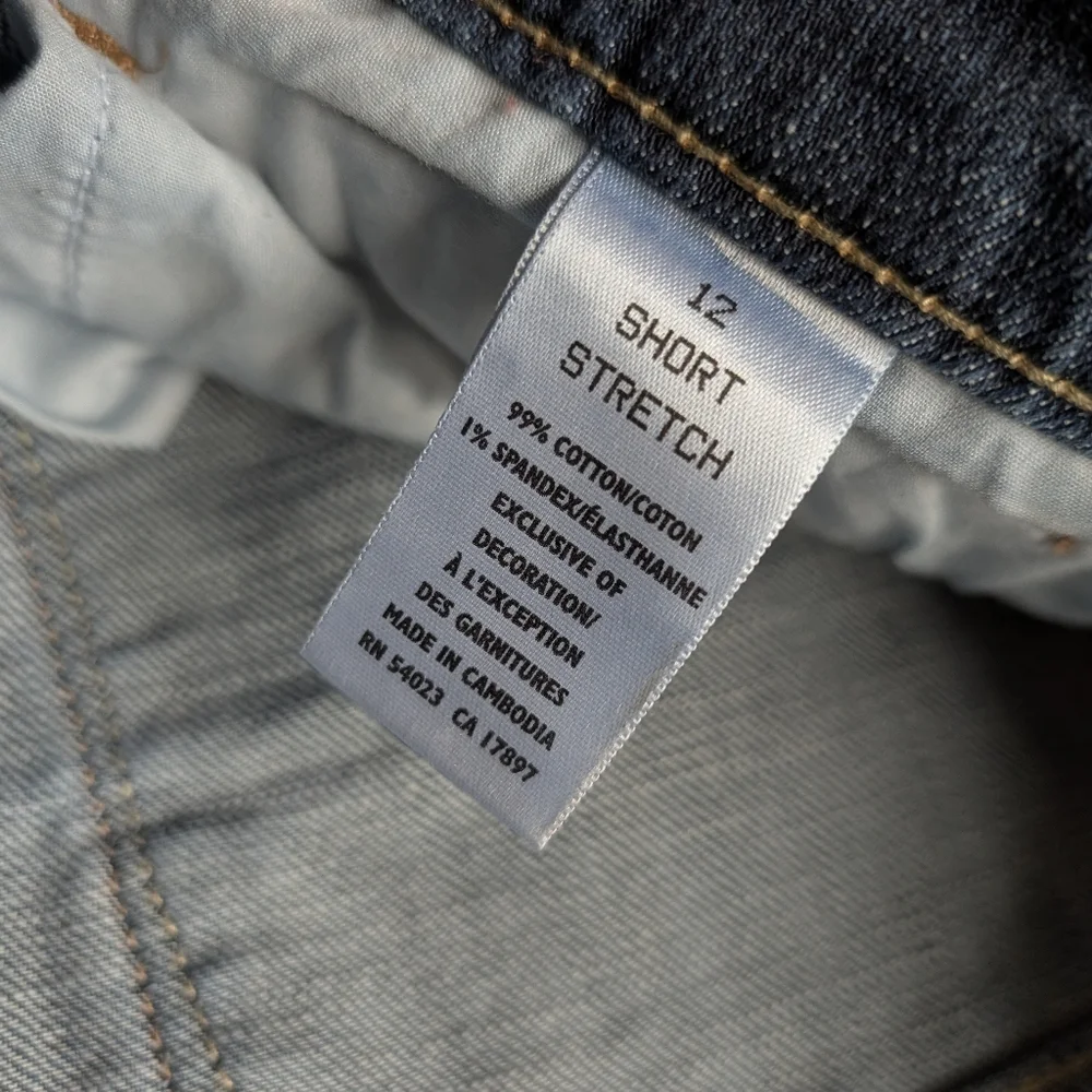 Old Navy The Sweetheart Bootcut Jeans Size 12 Short - Picture 4 of 4